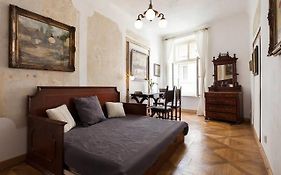 Old Town Apartment